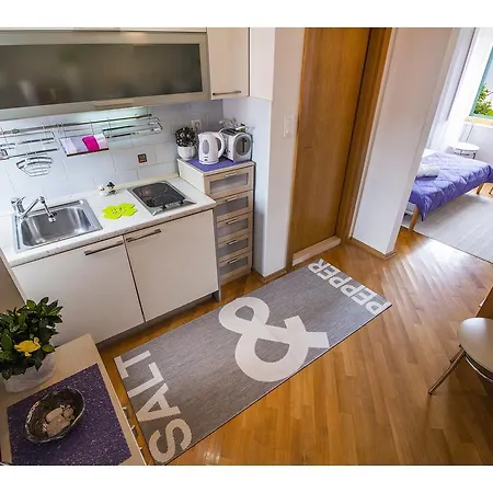 Sunny Promenade Split